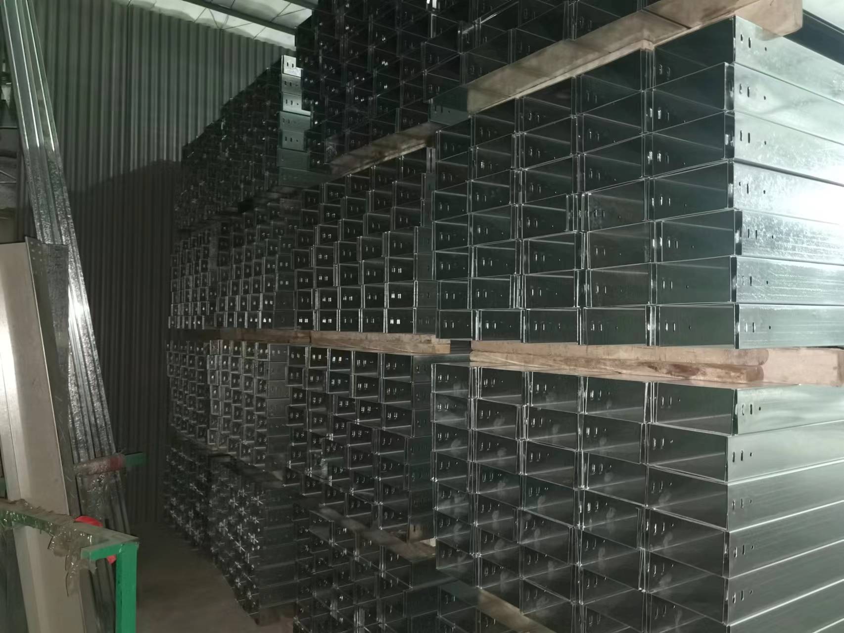 電纜橋架